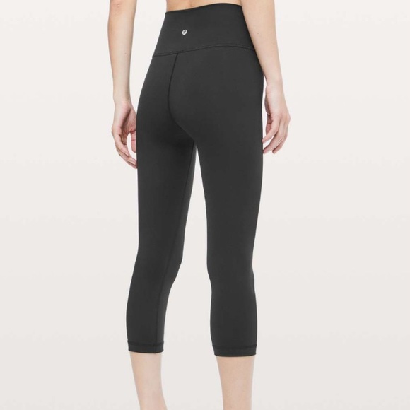 lululemon athletica Pants - Lululemon Wunder Under Crop (Hi-Rise) Legging *Full-On Luxtreme 21" / Size 8
